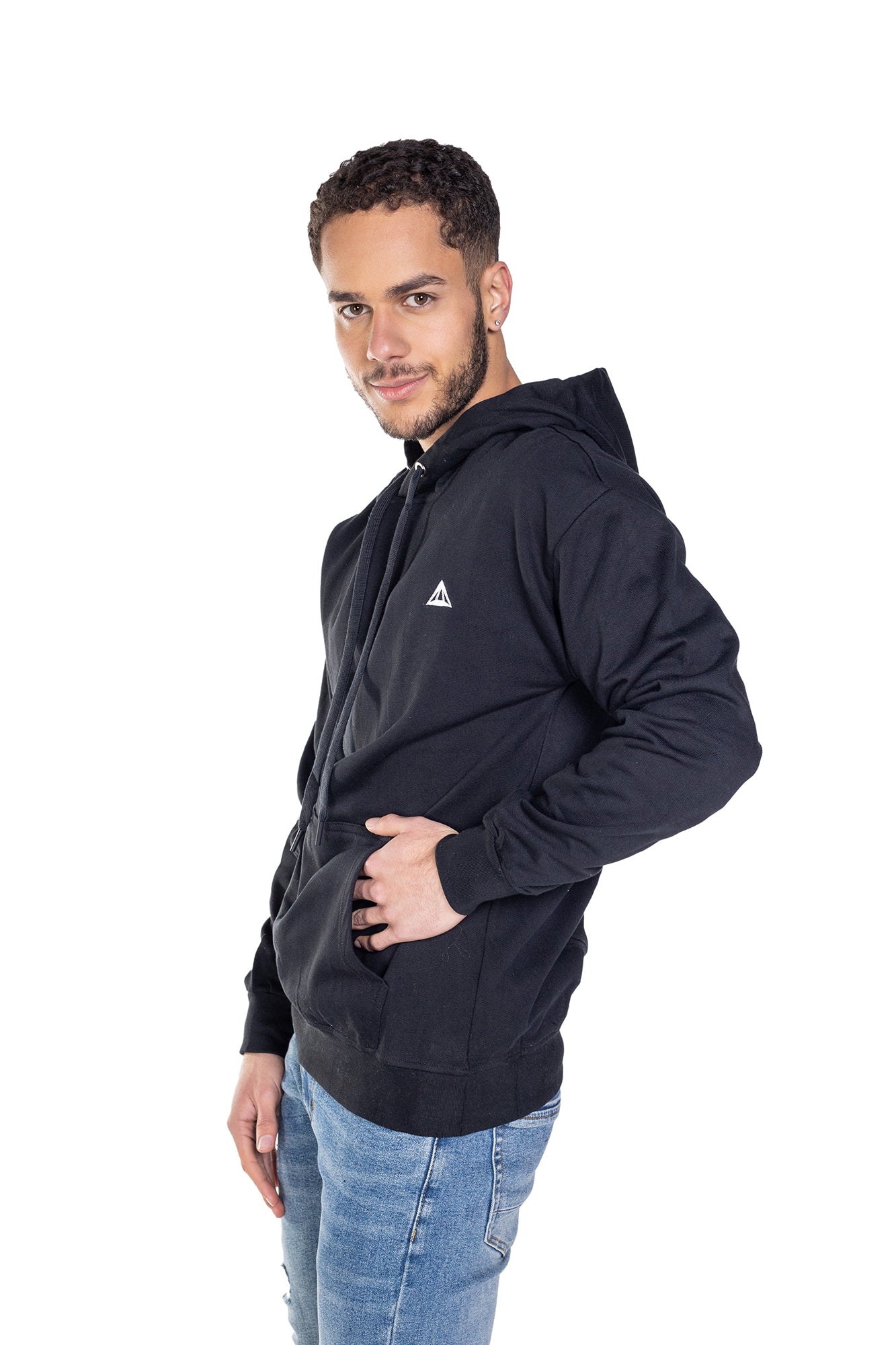 HOODIE CON CAPOTA Y ESTAMPADO
