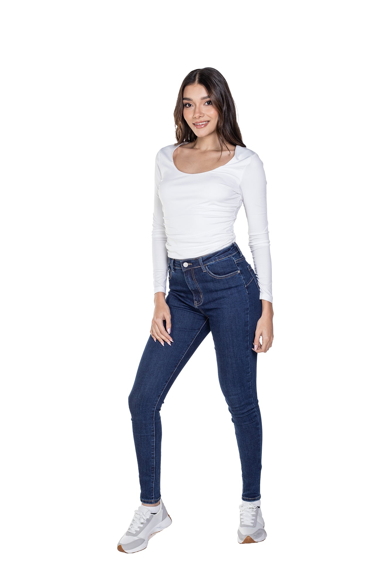 JEANS MID RISE PARA MUJER