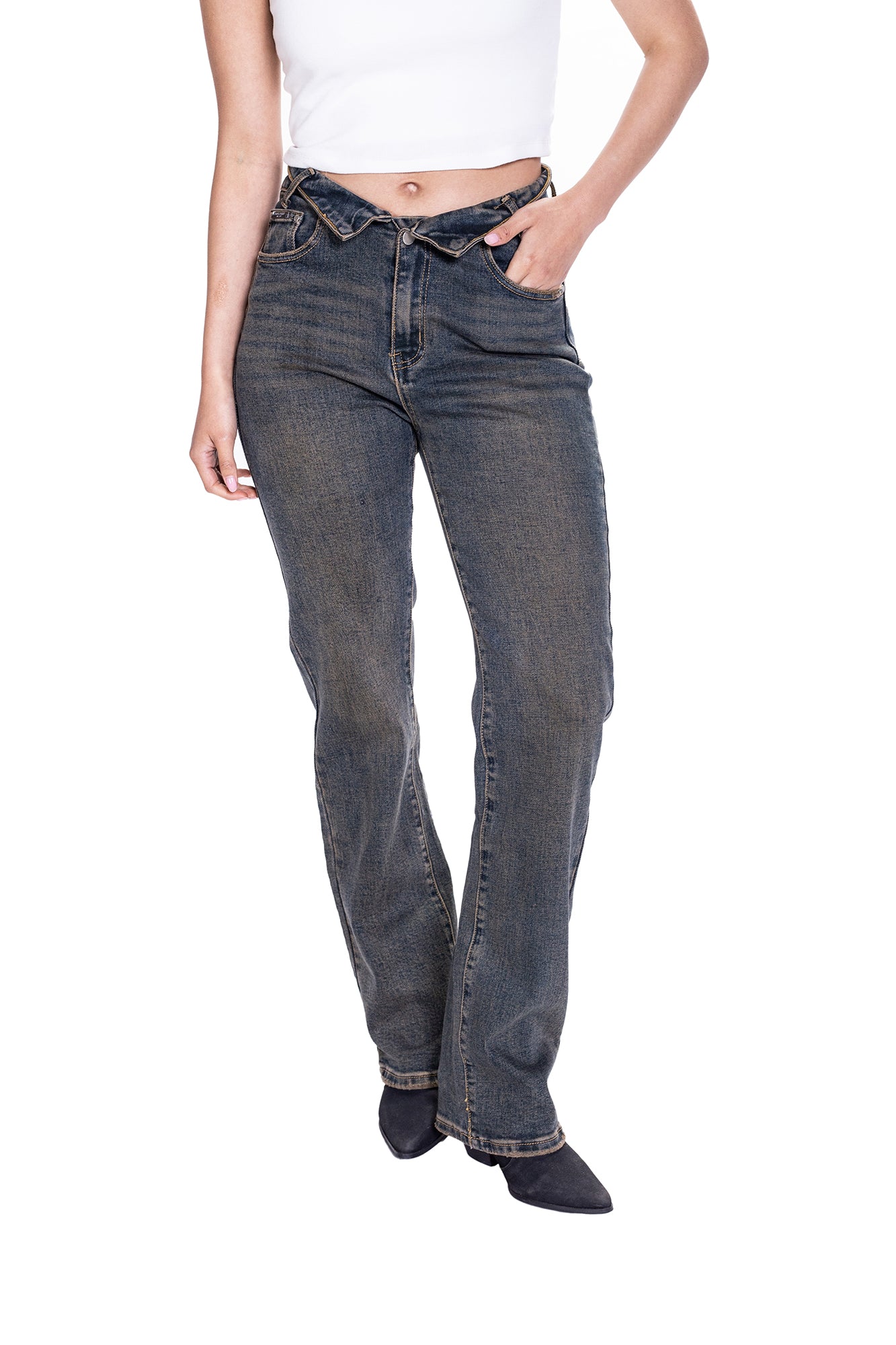 JEAN STRAIGHT