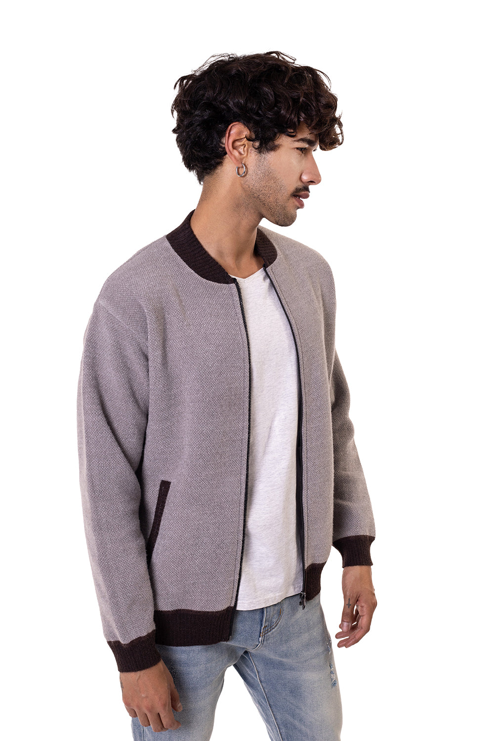 Sweater tipo bomber con cremallera