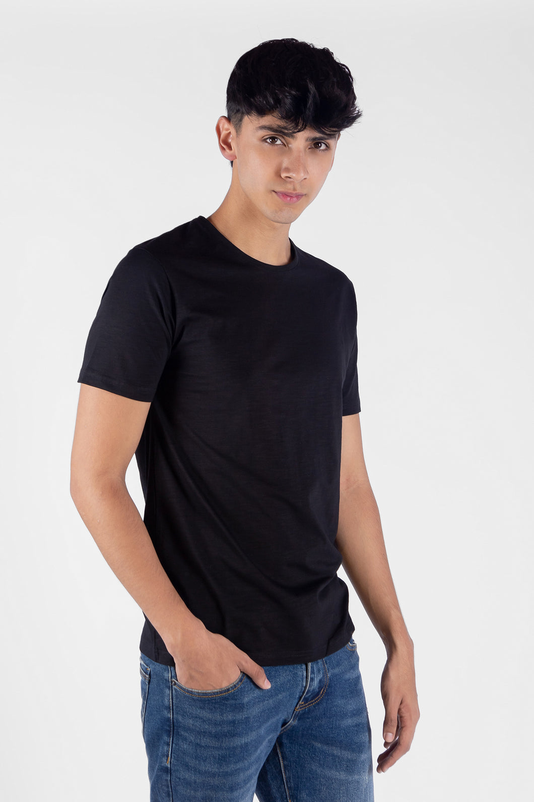 Camiseta Básica Color Negro Para Hombre