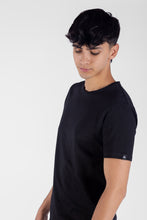 Cargar imagen en el visor de la galería, Camiseta Básica Color Negro Para Hombre
