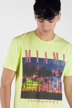 Cargar imagen en el visor de la galería, Camiseta Manga Corta Miami Para Hombre
