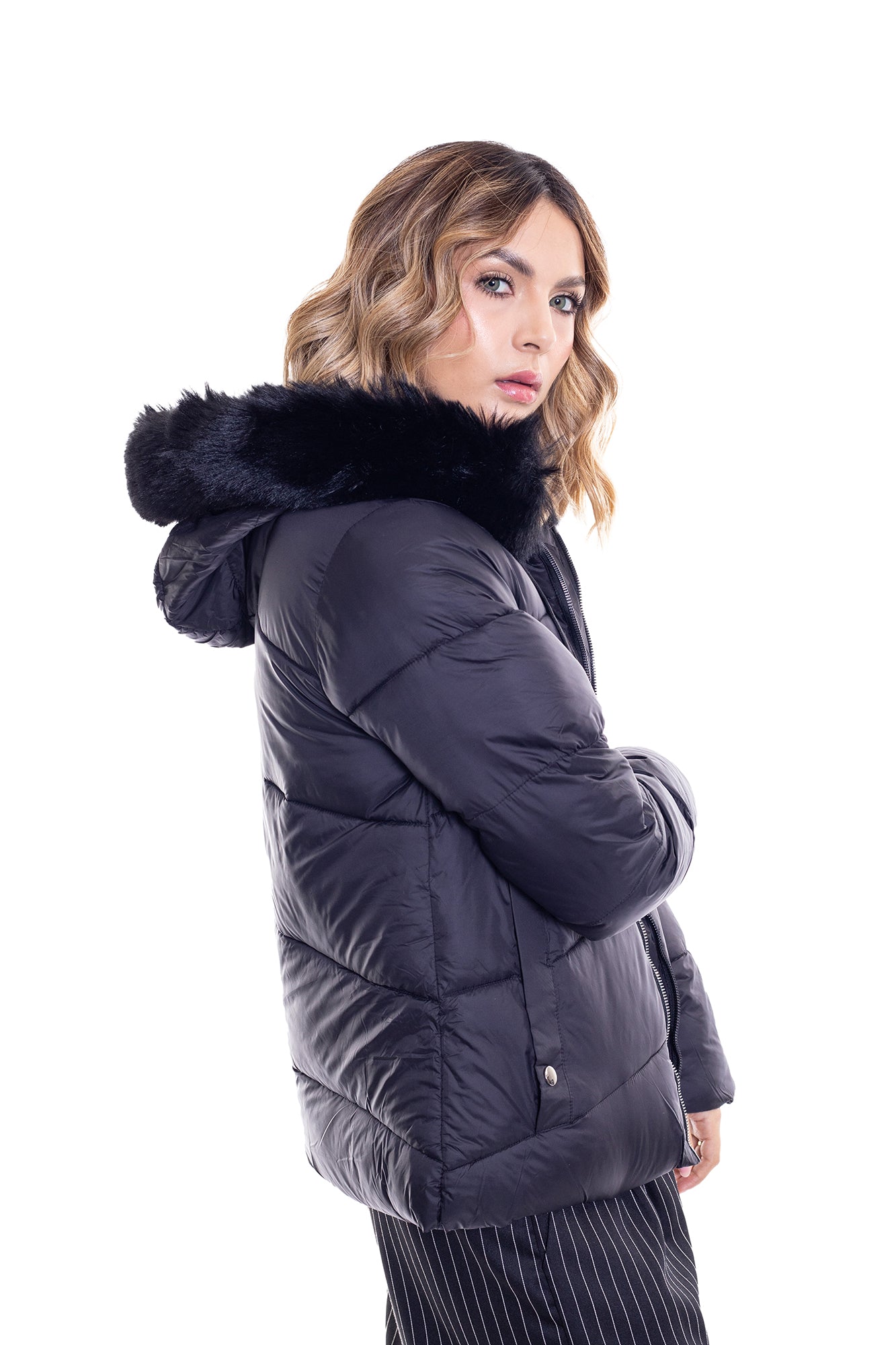 CHAQUETA PADDED CON OVEJERO  PARA MUJER