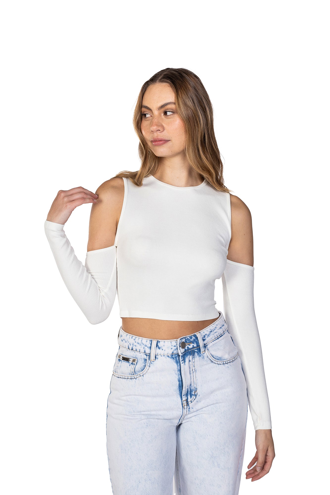 CROP TOP CON MANGA GUANTE