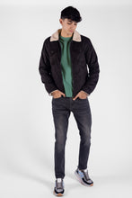 Cargar imagen en el visor de la galería, Chaqueta Color Negro Para Hombre
