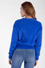 Cargar imagen en el visor de la galería, Sweater Peludo Azul Para Mujer
