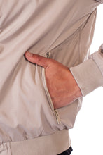 Cargar imagen en el visor de la galería, Chaqueta Liviana Para Hombre
